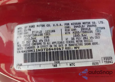 1996 Nissan Quest Xe/Gxe z USA, uszkodzony, nr VIN 4N2DN11W3TD840067